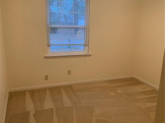 5th image of 3518 Rolls Ave