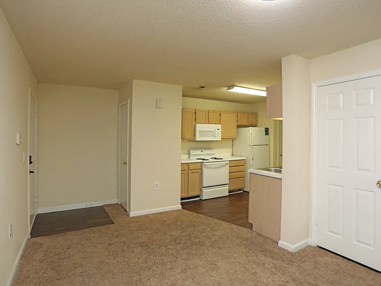Reynolds Place Apartments — Photo 73