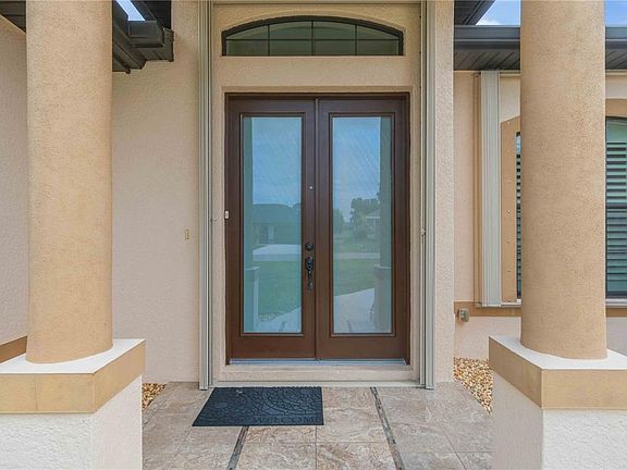 5th image of 1275 Blue Lake Cir