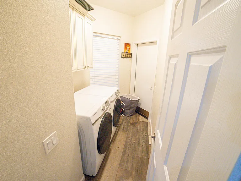 3226 E Rosemonte Dr — Photo 11