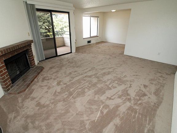 5th image of 22027 6th Ave S APT 202
