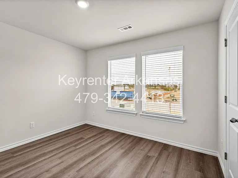 1324 Chavis St — Photo 20