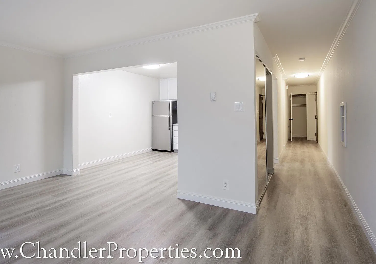 2642 Van Ness Avenue — Photo 2