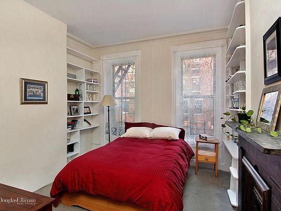 3rd image of 413 W 48th St APT 2FW