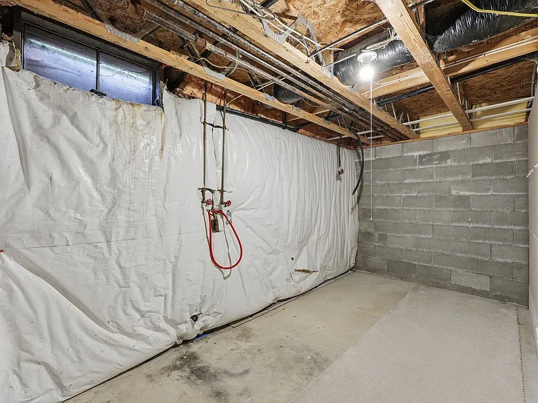 1882 Bennigan Dr — Photo 24