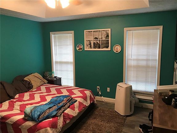 5th image of 49 Shadowridge Ln