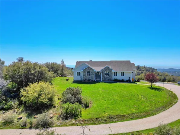 10850 Bell Rd, Penn Valley, CA 95946