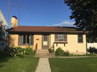 908 1st Ave NE, Chisholm, MN 55719