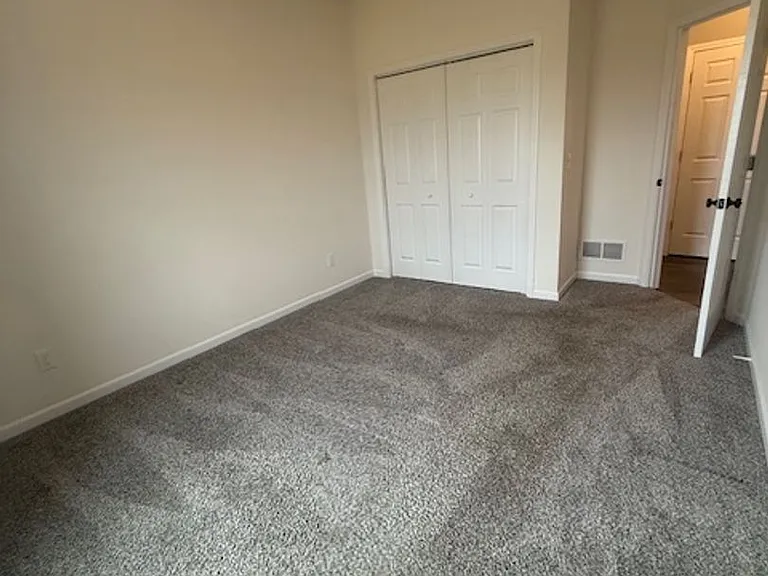 701 Stephanie Ct — Photo 19