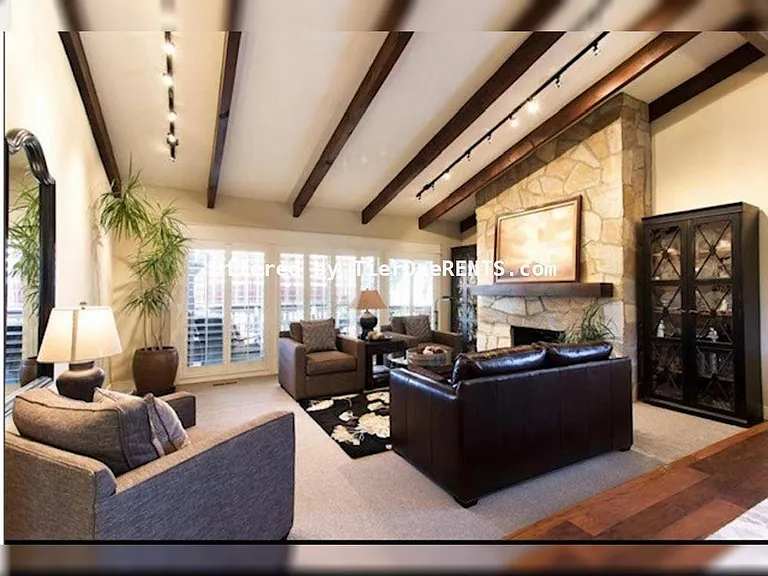 3848 S Cliff Dr — Photo 2