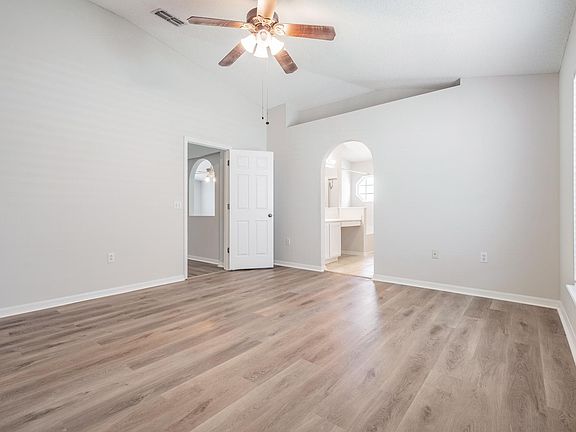 5th image of 24907 Mary Beth Ct