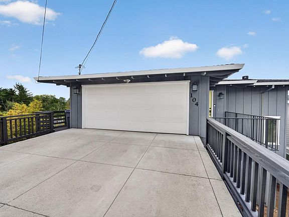 3rd image of 104 Vista Mar Ct