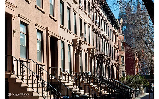 Sold by Douglas Elliman | media 18