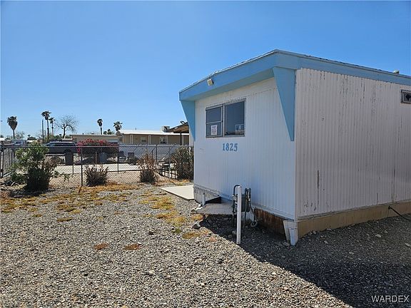 4th image of 1825 Hualapai Drive
