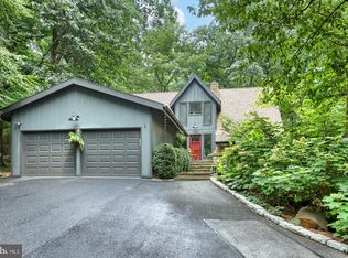 465 Big Spring Rd, New Cumberland, PA 17070