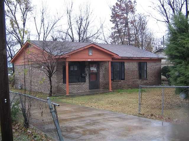 1st image of 106 Mooring Dr