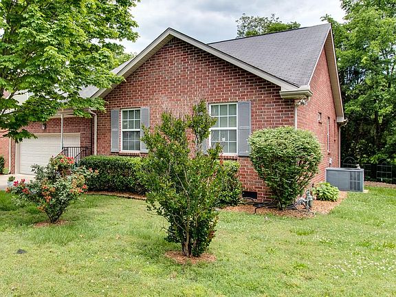 2nd image of 411 Hickory Chase Dr