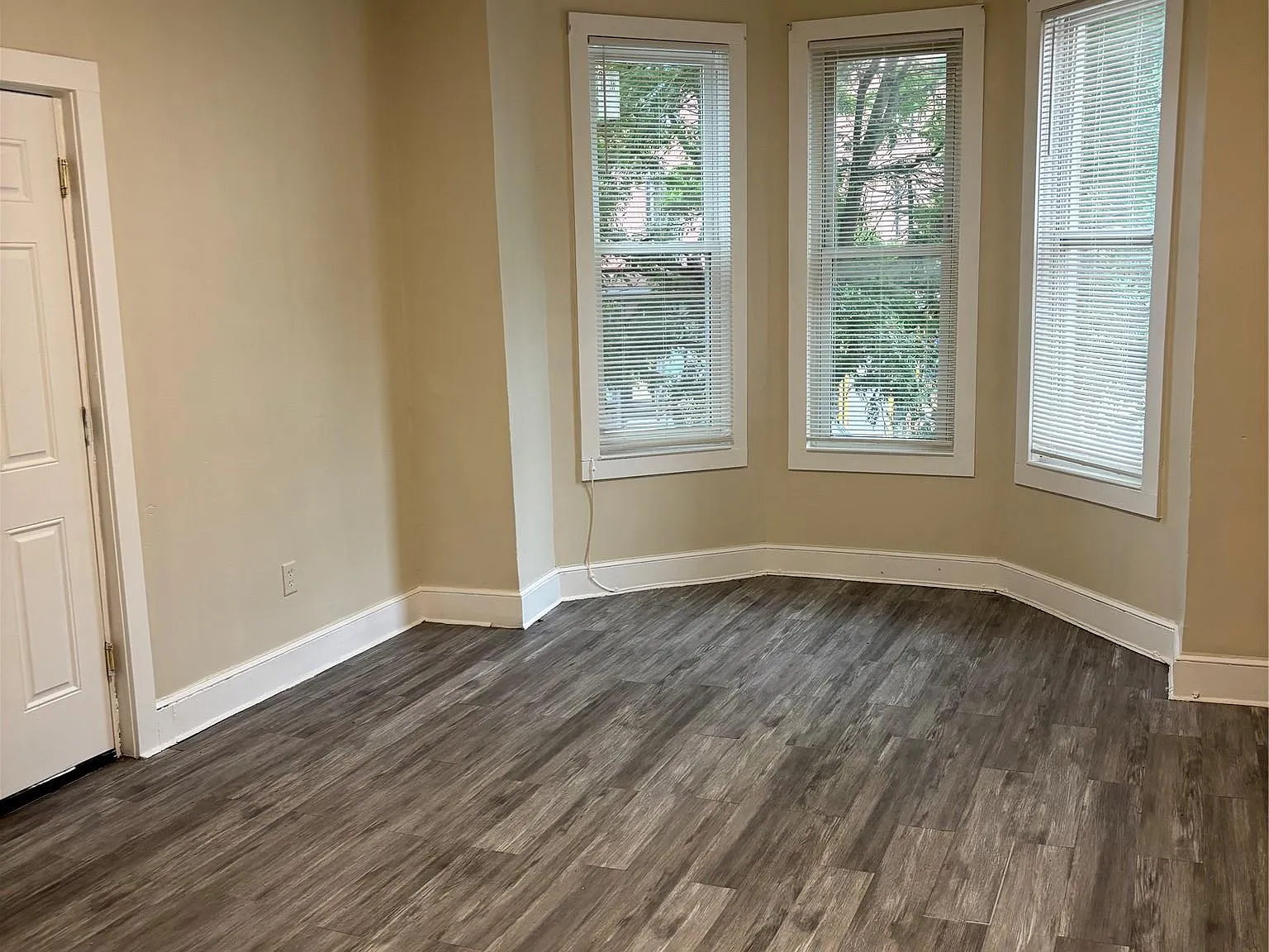 204 South Street, Newburgh, NY 12550 — Photo 3