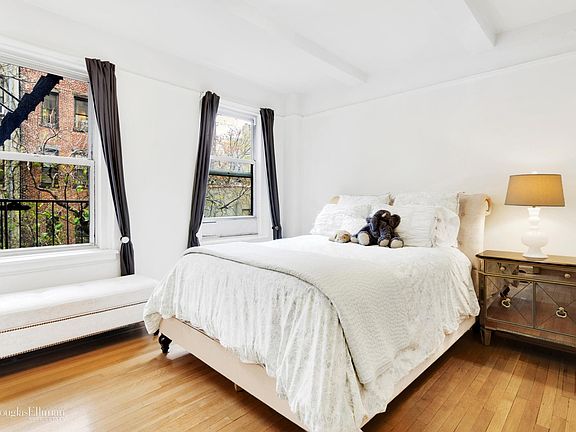 3rd image of 124 W 93rd St APT 2A