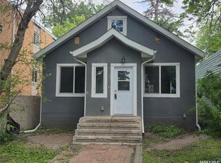 102 32nd St W, Saskatoon, SK S7L 0S1