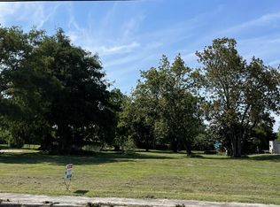 1697 Bacom Point Rd, Pahokee, FL 33476