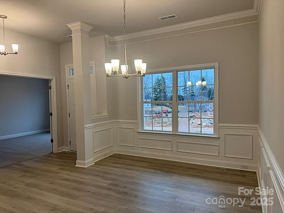 4th image of 104 Kerr Walk Dr #14