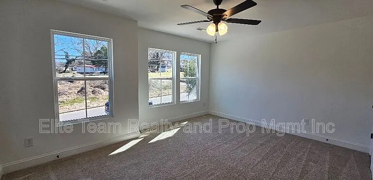 382 W Moore Ave #A — Photo 11