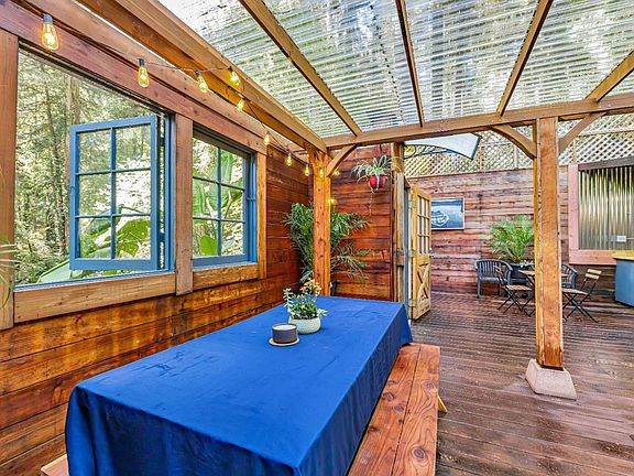 4th image of 123 Redwood Avenue