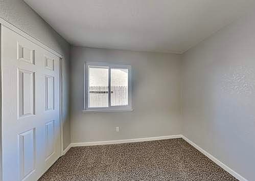 2nd image of 3918 N Country Dr
