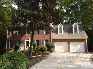 9004 Enfield Ct, Raleigh, NC 27615