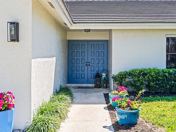 3rd image of 454 Prairie Rose Lane