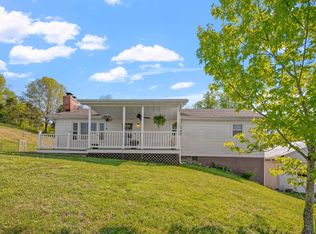 85 Maupin Hill Rd, Irvine, KY 40336