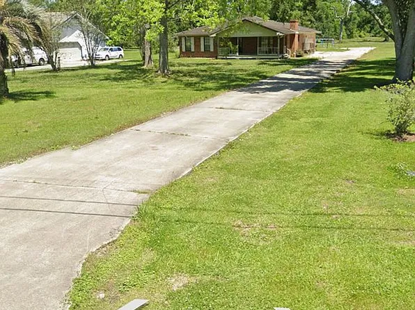 4235 Bayouside Dr, Houma, LA 70363