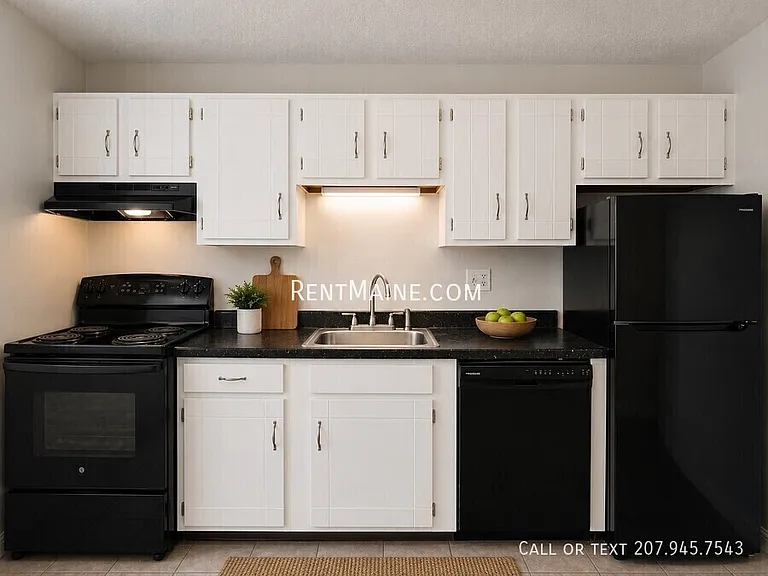 10 Tall Pines Dr #11 — Photo 4