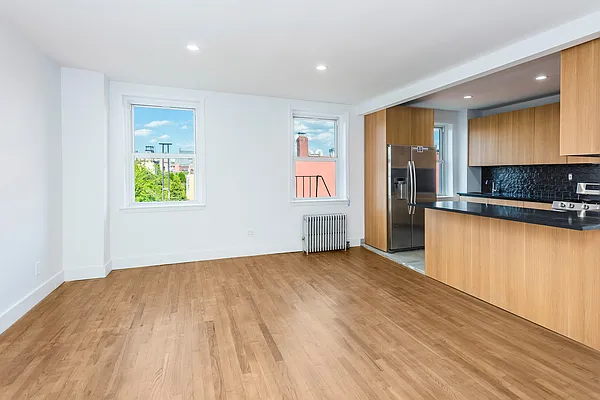 Rented by Michal Kuras, LREB | media 7