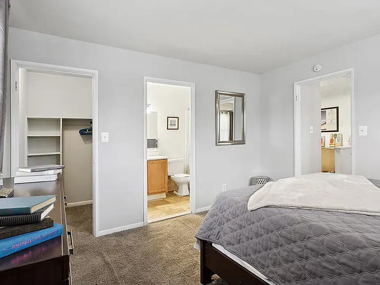 The Villages at Marley Station Apartments — Photo 17