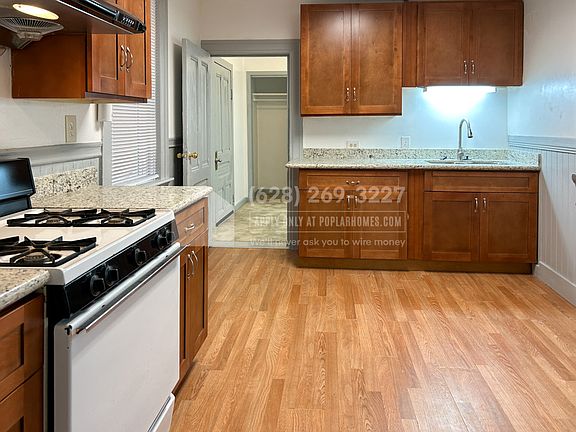 2nd image of 208 Brazil Ave