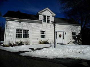 3 Whipple Ln, Greenville, RI 02828