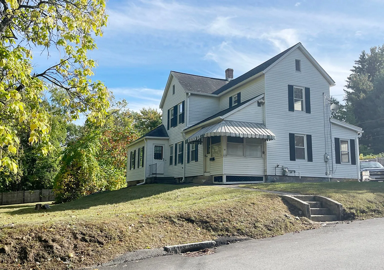 Gorgeous 3BR 1 Bathroom in Leominster - HOT — Photo 4