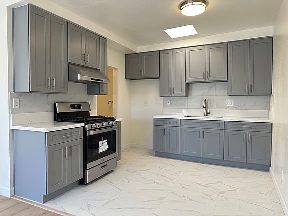 3rd image of 7701 Fillmore Dr APT B