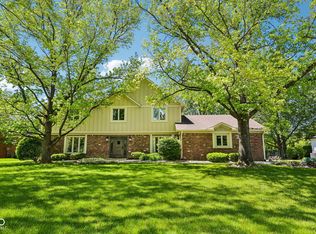 407 Oxford Dr, Noblesville, IN 46062