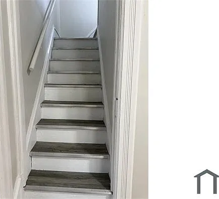 3 bed, $2,442 — Photo 4