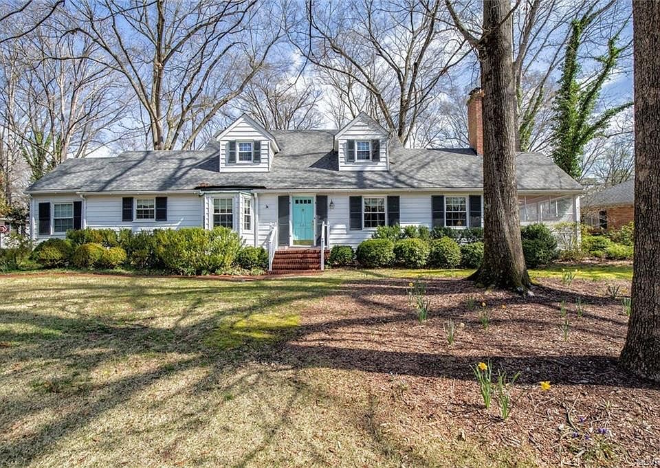 1st image of 301 Sherwood Dr