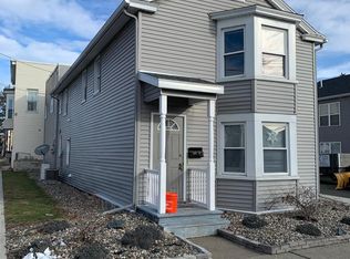 321 25th St, Watervliet, NY 12189