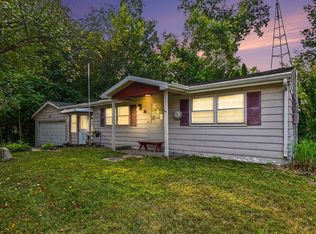 24675 Chestnut St, Dowagiac, MI 49047