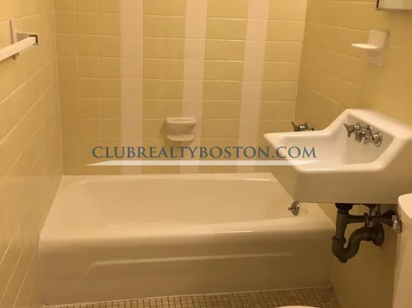 60 Brighton Ave, Boston, MA