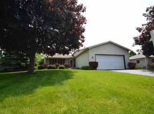1311 Portage Ln, Woodstock, IL 60098