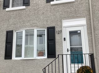 127 Markle St, Philadelphia, PA 19127