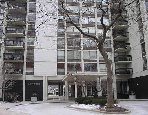 1st image of 1460 Sandburg Ter #1209