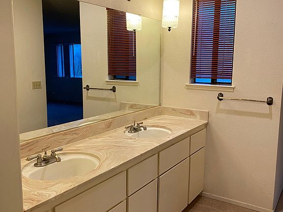 3rd image of 1394 Sarita Way